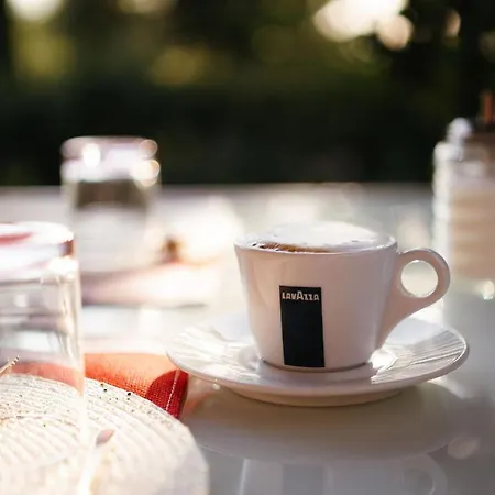 Art Experience Novecento E Dintorni Bed & Breakfast *
